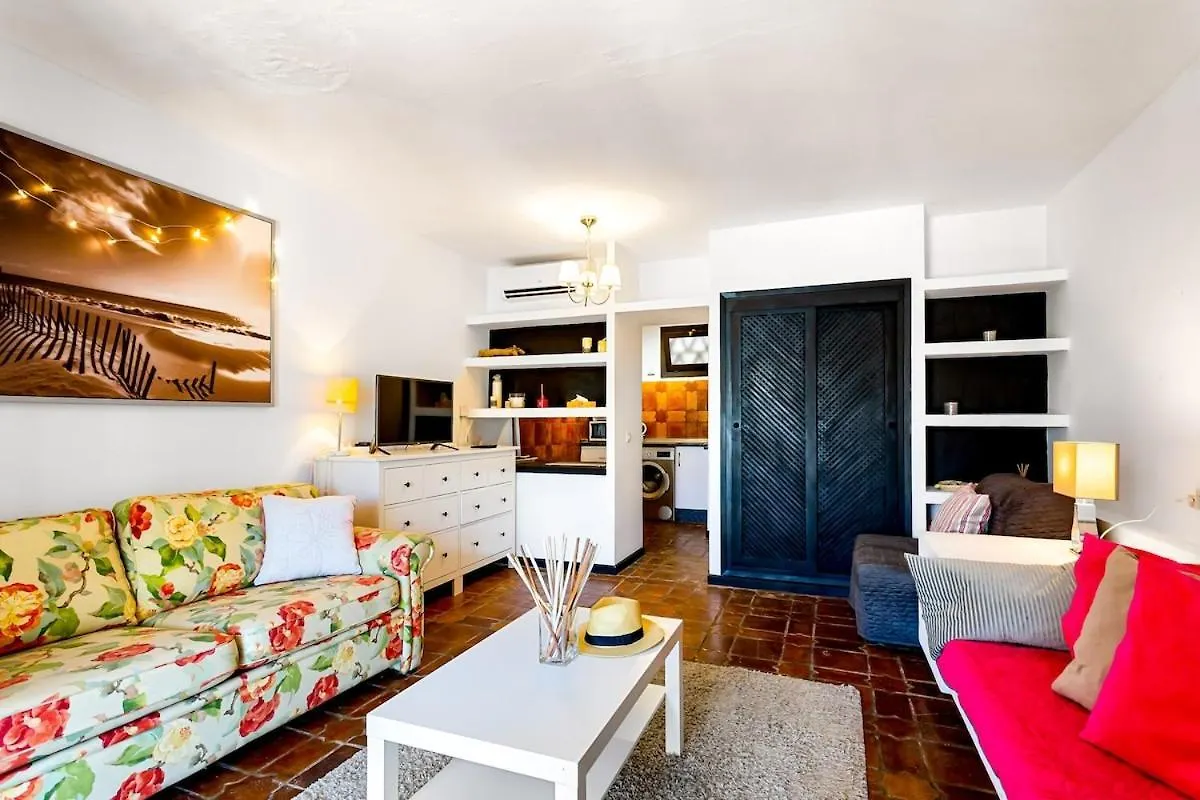 Estudio A Pie De Playa By Holidays2Rent Sitio de Calahonda Spain