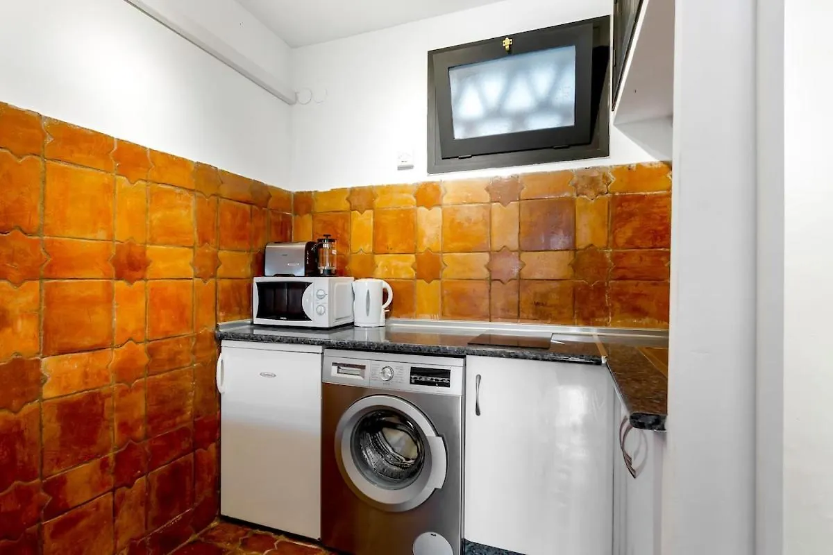 Estudio A Pie De Playa By Holidays2Rent Sitio de Calahonda